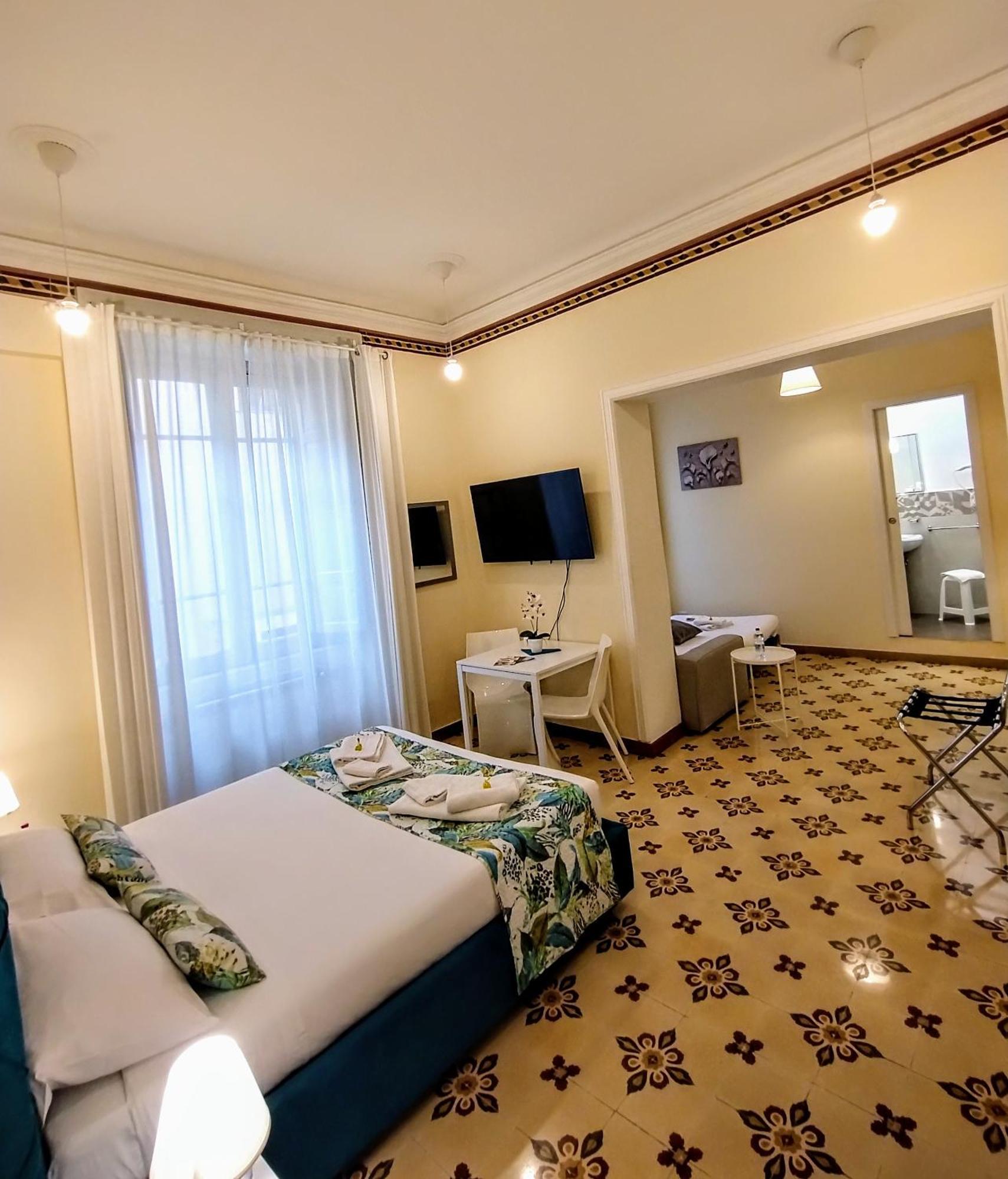 Suleima B&B Messina Centro エクステリア 写真