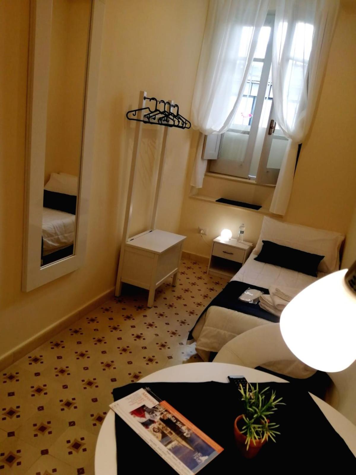 Suleima B&B Messina Centro 部屋 写真