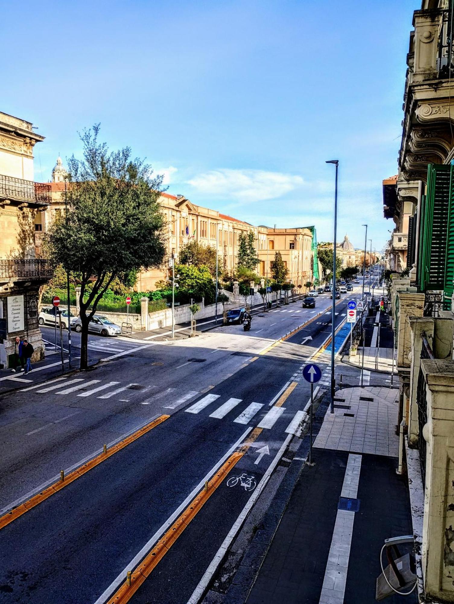 Suleima B&B Messina Centro エクステリア 写真